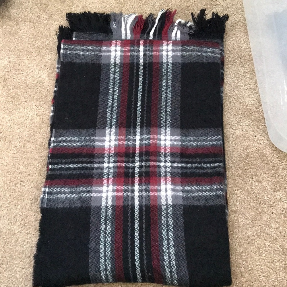 Plaid scarf